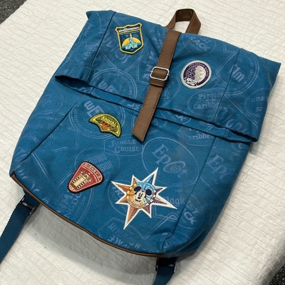 Disney back pack passport book bag Disney world‎ merchandise merch